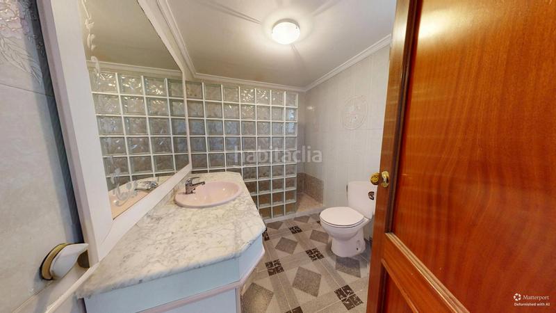 Foto b716da83-72de-46b2-8d02-2cf99c976068. House in Centro Elda