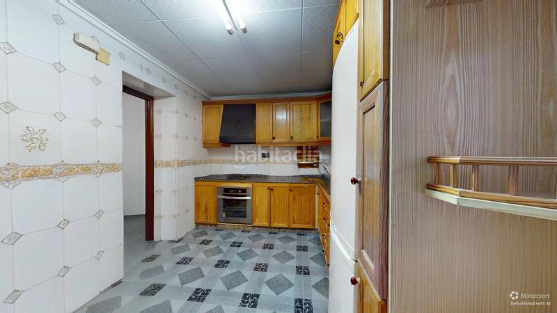Foto bae1aa0a-d9cc-4b2b-b594-81430480858c. House in Centro Elda