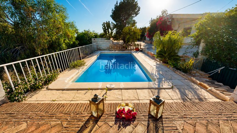 Foto 4c75fd9f-1582-427d-a9dd-50e1c19be3ee. Casa amb aparcament piscina a Albatera