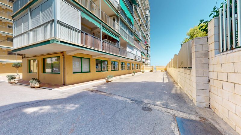 Foto d8203198-fd2e-483b-b1eb-1b90a624942d. Pis amb aparcament piscina a Playa Muchavista Campello (el)