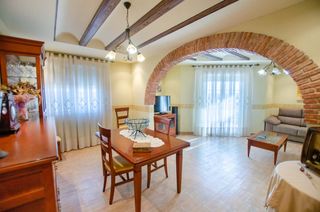 Location Appartement à Conde de altamira 4. Se alquila piso en crevillente 2º planta sin ascensor