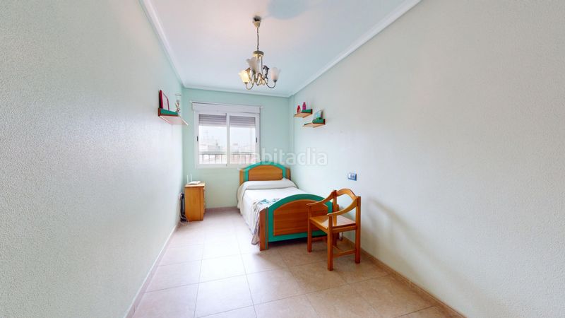 Foto e78b8486-aa29-4d45-81d5-a833915d7934. Casa amb aparcament a Catral