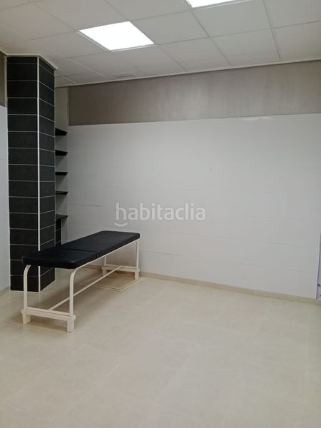 Foto e9a0360c-f345-49b7-ae94-466f6a1fda25. Local commercial dans Albatera