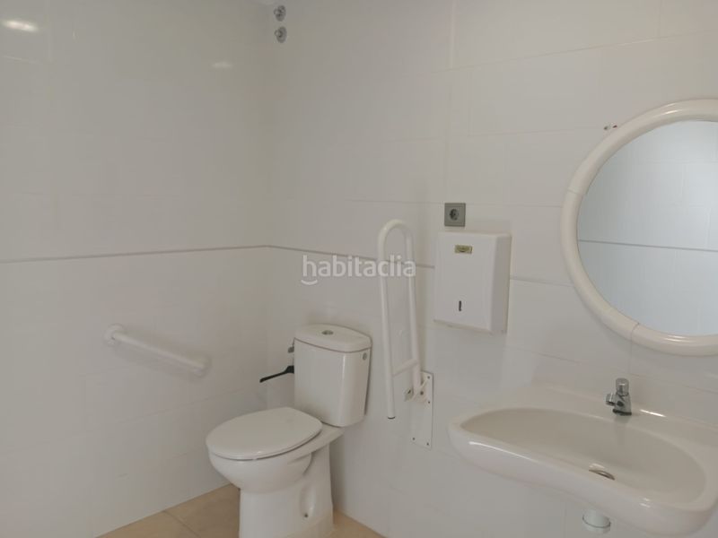 Foto f8d1dd72-c970-4036-90c7-7a5b2affc301. Local comercial a Albatera