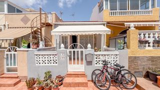 Casa a schiera  Torrevieja - cl liszt. Estupendo bungalow en torrevieja totalmente reformado