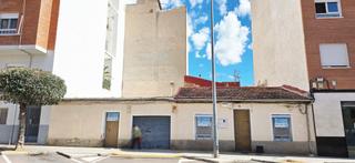 Masia  Avenida madrid de. Se vende casa de planta baja en petrer zona avda de madrid