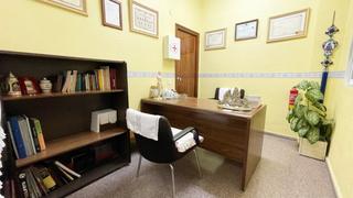Lloguer Local Comercial a Plaza Castelar - Mercado Central. Entreplanta comercal en alquiler en elda