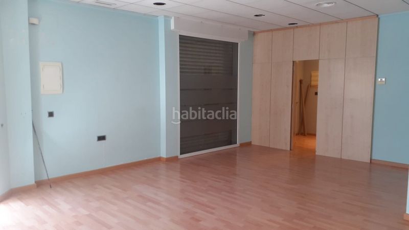 Foto 6c9d29e9-8179-4cfb-aaa7-2eed72a51f20. Local comercial a Petrer