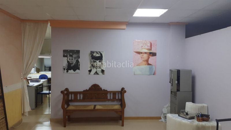 Foto bf7c68cc-94b1-4e42-ba44-dd43a1d9cc66. Local comercial a Petrer