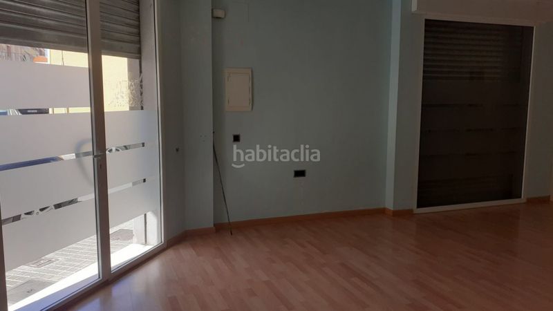 Foto fee2d18e-54f1-4f8b-8a9b-5863f1bc3e06. Local comercial a Petrer
