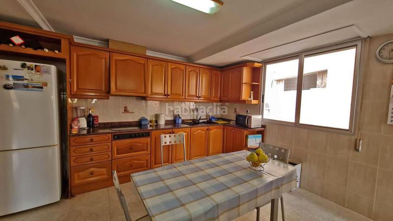 Foto db3a881b-2be4-476a-bdf0-bcba86a53649. Casa se vende casa de 2 plantas, con panaderia y maquinaria, . oportunidad de negocio en Elda