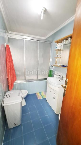 Foto fce412d1-2204-48eb-9769-88f4e05a0348. Casa se vende casa de 2 plantas, con panaderia y maquinaria, . oportunidad de negocio en Elda