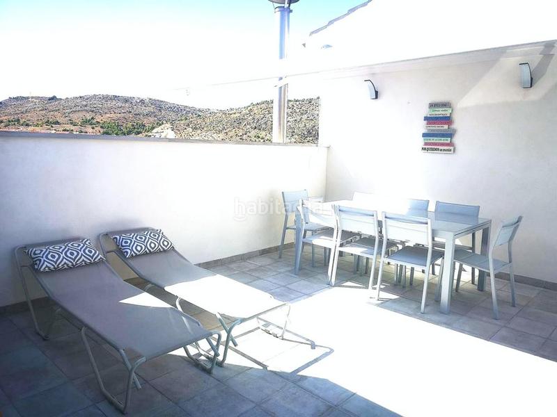 Foto 25d43cf4-cc36-45b0-b550-77a50e49846a. Piso en venta piso barrio san rafael en Petrer