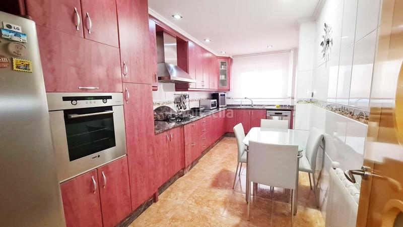Foto d4be3030-ffbe-4466-a53b-eda409edb73a. Piso en venta piso barrio san rafael en Petrer