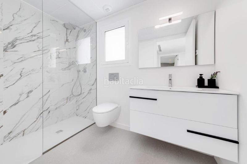 Foto 8a97cc8a-414f-4e74-bf16-1fc164a52de7. Chalet con piscina in Bonalba-Cotoveta Mutxamel