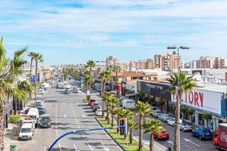 Pis a Balsicas. En venta gran piso en torrevieja, zona cortes valencianas,  en l