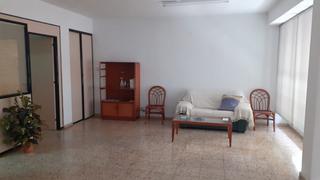 Lloguer Local Comercial a Plaza de Toros-Avenida Chapí-Trinquete. En alquiler entreplanta comercial  en elda