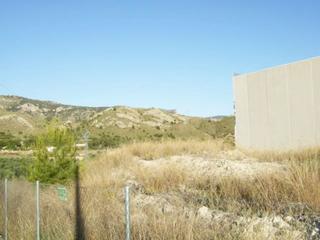 Terreny residencial a Petrer. En venta parcela en petrer zona les pedreres