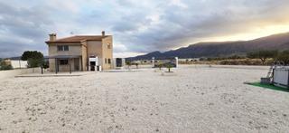Casa a Salinas. En venta casa de campo en salinas alicanteentrada por saxautovia