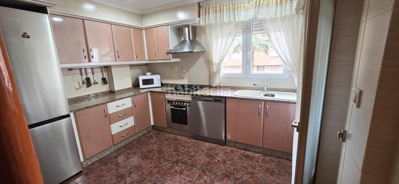 Foto 28ac292a-1f72-42f3-9fc4-38a9eb3ce085. Alquiler piso se alquila piso amueblado zona parque del campet en Petrer
