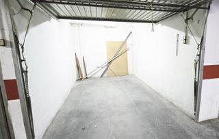Miete Autoparkplatz in Petrer. En alquiler plaza de garaje cerrada en petrer zona el campet