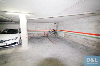Parking voiture  Carrer de martí torrents