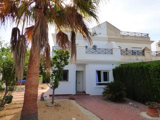 Casa  Carrer copenhague. Tu villa entre alfaz altea y la nucia.