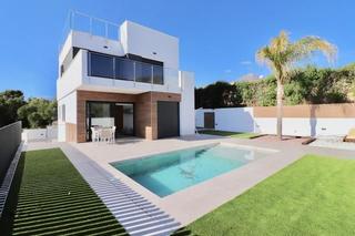 Casa a Coloma. Este casa de alto standing se encuentra en la nucia, alicante, m