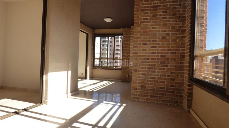 Foto 11170b45-c27b-4e3f-8986-fb979ba9531e. Apartament amb piscina a Playa Levante Benidorm