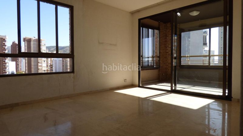 Foto 554cc273-4b4f-4857-b0f9-3bb55bfbb1cb. Apartament amb piscina a Playa Levante Benidorm