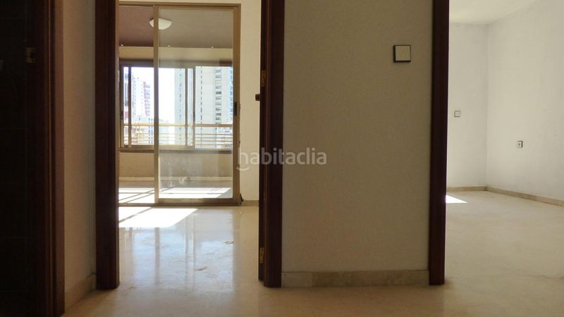 Foto 9842e55b-c732-4611-a06e-9333606ab23c. Apartament amb piscina a Playa Levante Benidorm