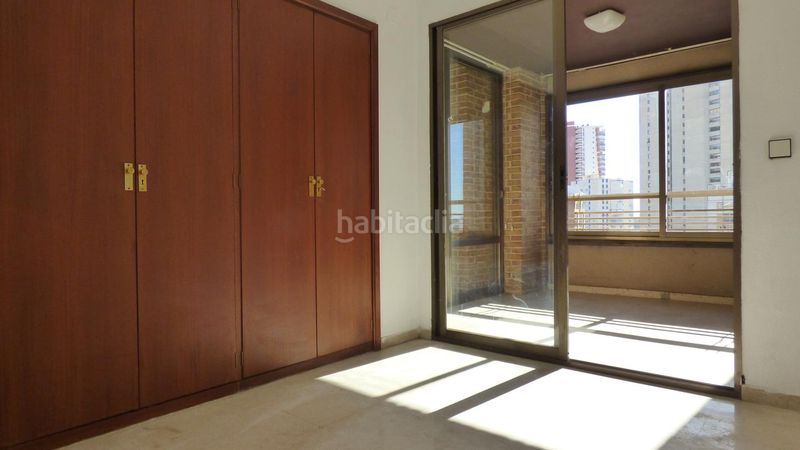 Foto d5e68d1b-2b33-498a-970a-452c6478a2a4. Apartament amb piscina a Playa Levante Benidorm