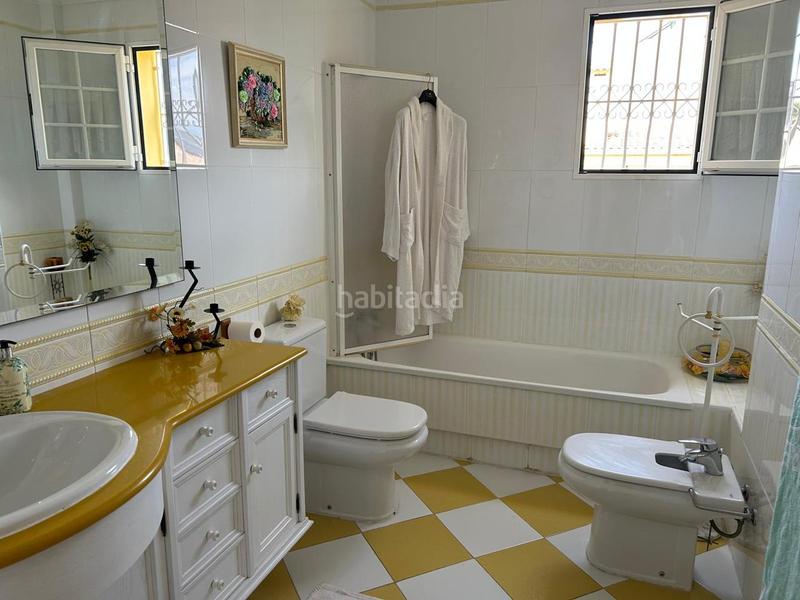 Foto 103e4d35-c5ea-4a38-b414-64dc4297776c. Casa con riscaldamento parcheggio piscina in Sierra Helada Benidorm