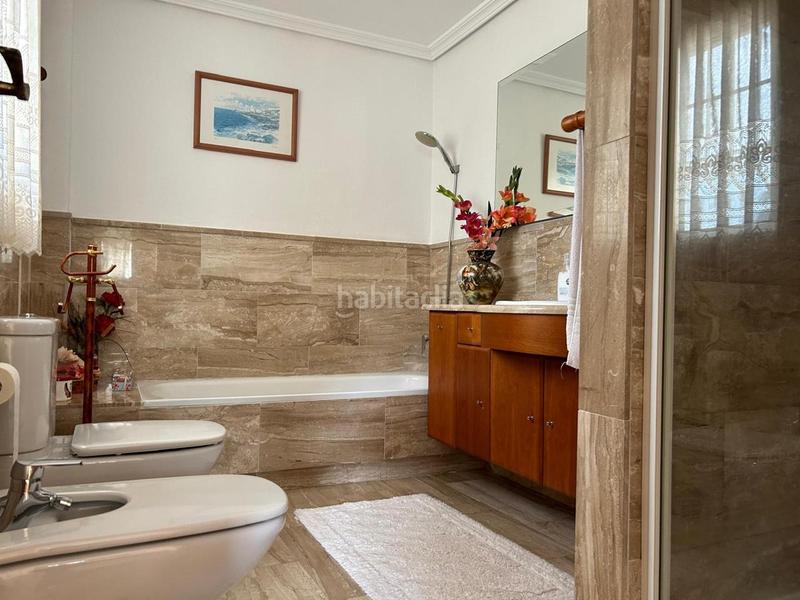 Foto 2be928ec-81e1-4846-86a0-1e5a310ff587. Casa con riscaldamento parcheggio piscina in Sierra Helada Benidorm