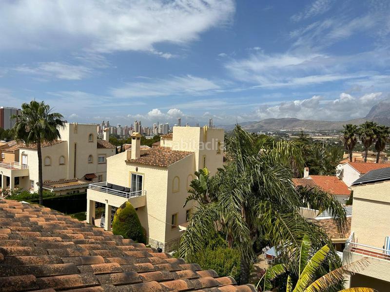 Foto f61cbdb5-073f-4495-afbe-2301a66be3cc. Casa con riscaldamento parcheggio piscina in Sierra Helada Benidorm