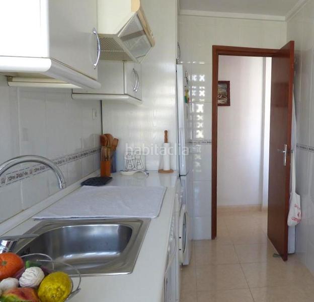 Foto 03397a00-2683-41fd-8539-dffc2530d86c. Apartament amb piscina a Playa Poniente Benidorm