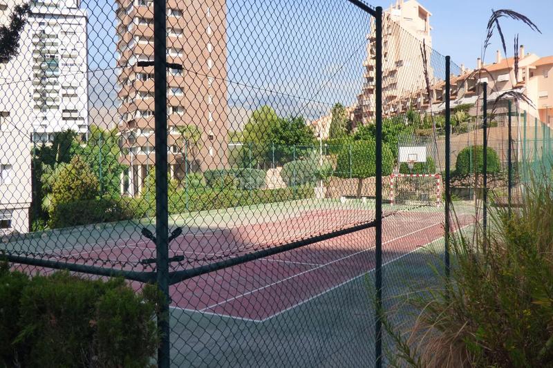 Foto 3cd19e89-5a13-4d7f-aa96-eb717be42ec0. Appartement avec chauffage parking piscine dans Playa Poniente Benidorm