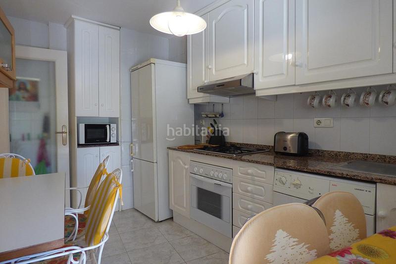 Foto ed3fba1b-cf1e-4243-8ddf-503ab2873e07. Appartement avec chauffage parking piscine dans Playa Poniente Benidorm