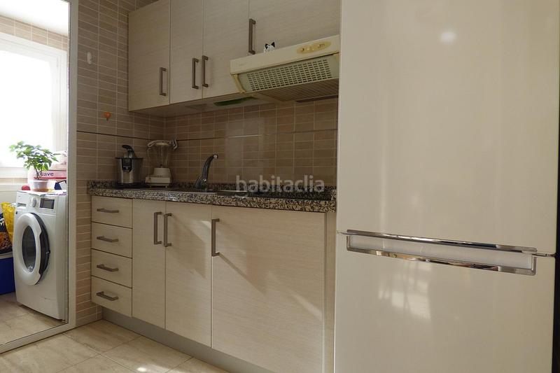 Foto 20bccbbe-8f43-4d53-8d8d-2d9b54f086ab. Piccolo appartamento con parcheggio piscina in Via Parque Benidorm