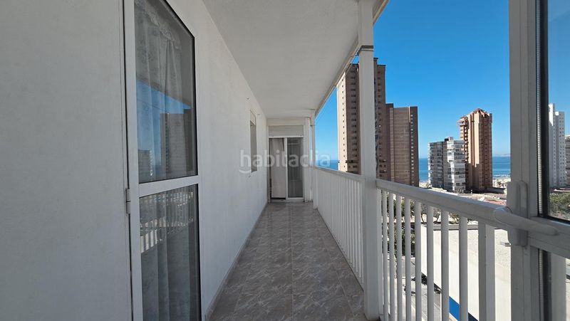 Foto 38acfa27-eb36-4f47-b206-12a1296193e2. Apartament amb piscina a Playa Levante Benidorm