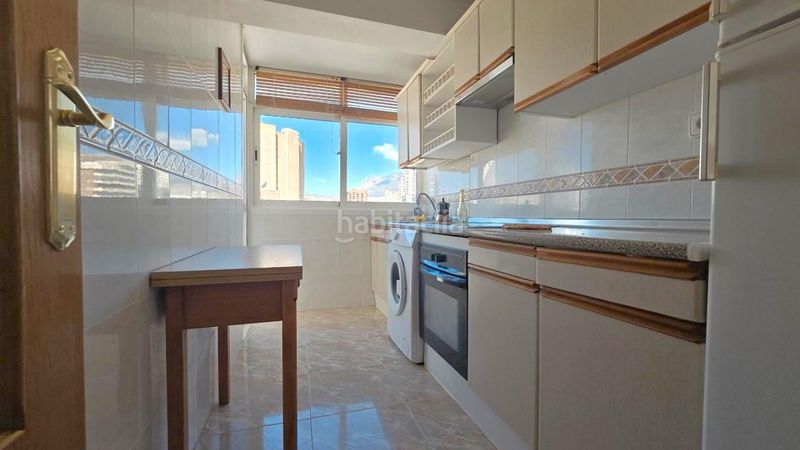 Foto 3f59e978-2b10-4ac8-b060-7a265710f875. Apartament amb piscina a Playa Levante Benidorm