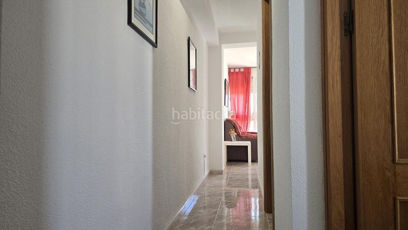 Foto d045313c-2651-44d2-a394-a852653962d9. Apartament amb piscina a Playa Levante Benidorm