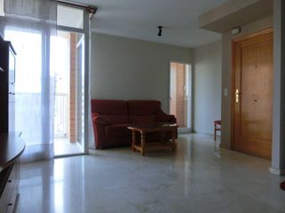 Apartament  De bélgica. Zona tranquila residencial en levante para invertir