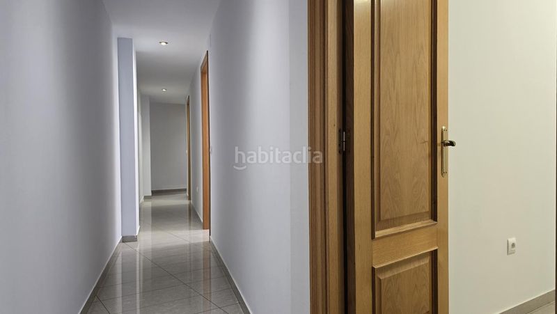 Foto 3b313a9d-d96b-4c06-8f4c-de5642fc8b0d. Pis a Centro Urbano Benidorm