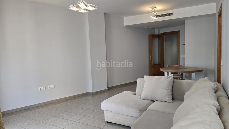 Foto b69f86d2-c3ce-4ab0-94bd-f4388f379246. Pis a Centro Urbano Benidorm