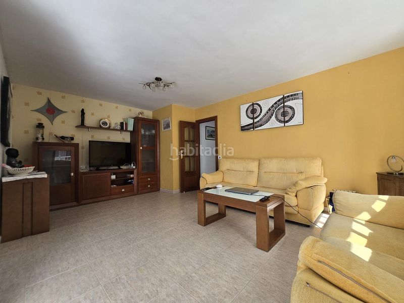 Foto c9c9041a-128a-44b0-a087-76d9f8557b4f. Piso oportunidad en el centro , a 3 minutos de la playa de levante! en Benidorm
