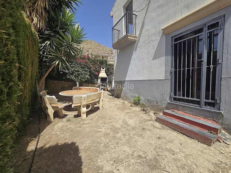 Foto 800afb49-ab43-4593-9921-61939abc13c0. Casa adossada amb piscina a Golf Bahía Finestrat
