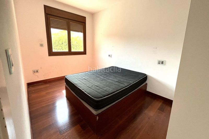 Foto ba681ee6-8549-40d2-8d8b-603ff99a3918. Casa amb piscina a Coloma Nucia (la)