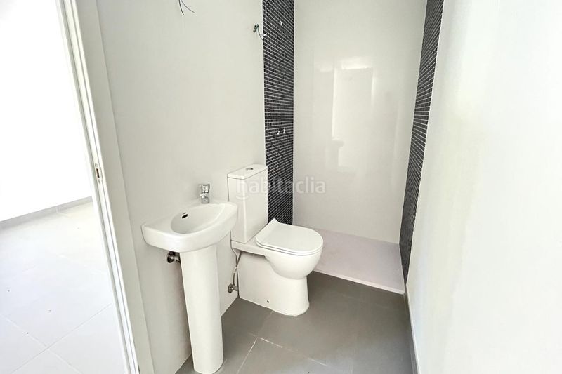 Foto d525ff4d-454f-4e5e-b960-420b7e7cb1f7. Casa amb piscina a Coloma Nucia (la)