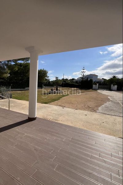 Foto f8607c0d-ada1-4f58-bbec-f4a6ebcd43be. Casa amb piscina a Coloma Nucia (la)